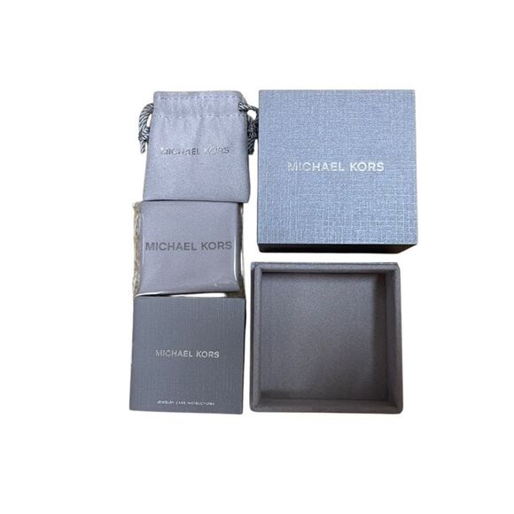 🌟NEW🌟Michael Kors🌟Black Gold Pendant - Picture 2 of 2